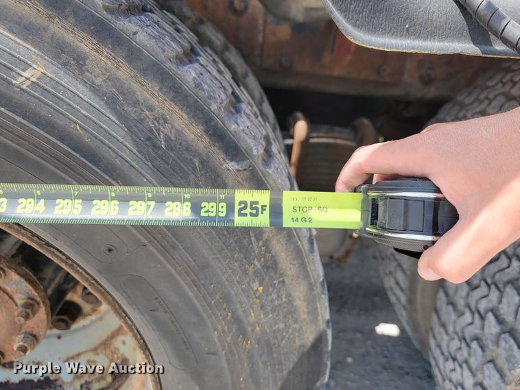 image for item JL9450 2005 Mack CH600  roll-off container truck