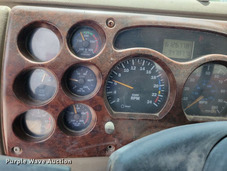 image for item JL9450 2005 Mack CH600  roll-off container truck