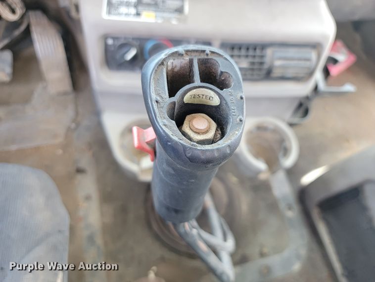 image for item JL9450 2005 Mack CH600  roll-off container truck