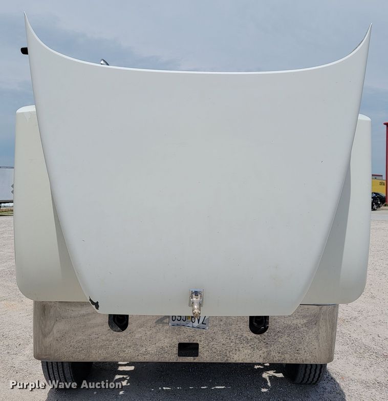 image for item JL9450 2005 Mack CH600  roll-off container truck