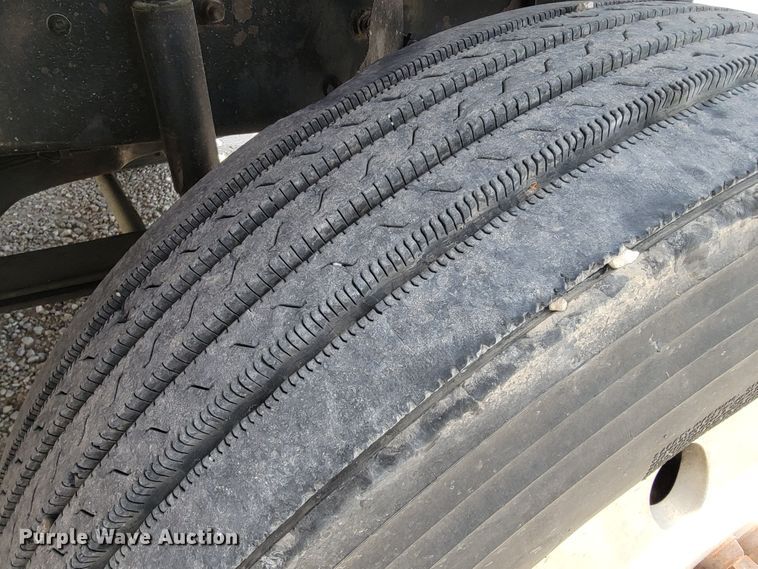 image for item JL9450 2005 Mack CH600  roll-off container truck