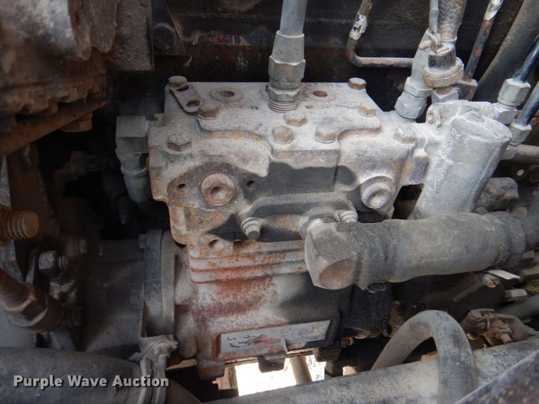 image for item KD9054 1993 International 8100  semi truck