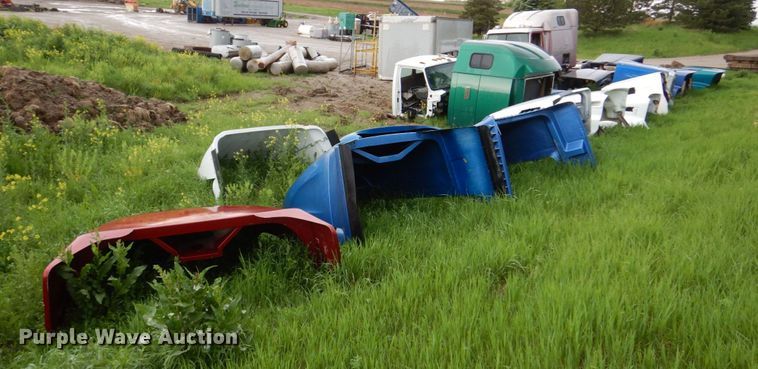 image for item KE9026 Truck tractor hoods and cab tops