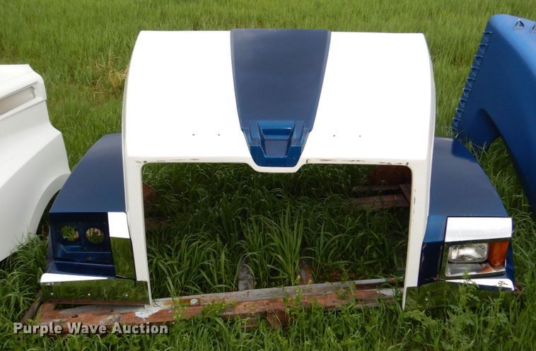 image for item KE9026 Truck tractor hoods and cab tops