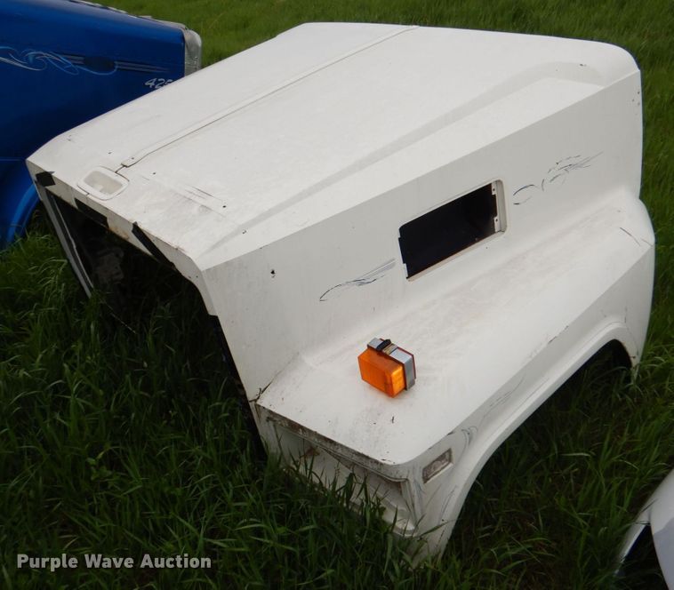 image for item KE9026 Truck tractor hoods and cab tops