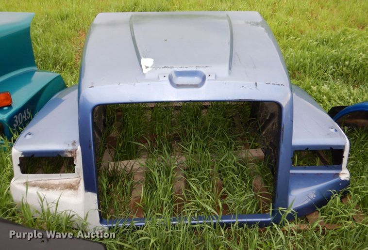 image for item KE9026 Truck tractor hoods and cab tops