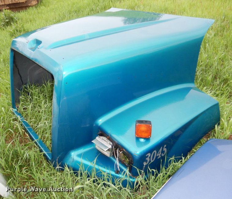 image for item KE9026 Truck tractor hoods and cab tops