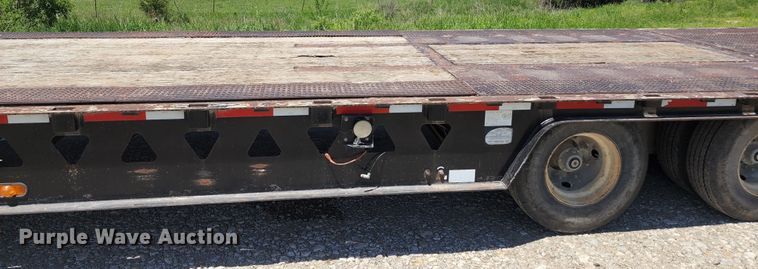 image for item KF9003 2004 Trail King TK70HT-482  equipment trailer