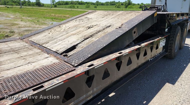 image for item KF9003 2004 Trail King TK70HT-482  equipment trailer