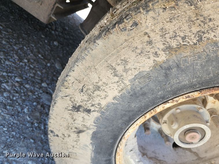 image for item KF9003 2004 Trail King TK70HT-482  equipment trailer