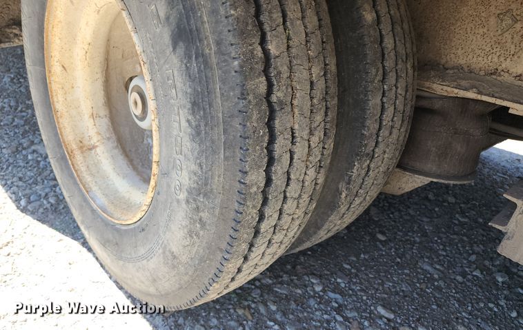 image for item KF9003 2004 Trail King TK70HT-482  equipment trailer