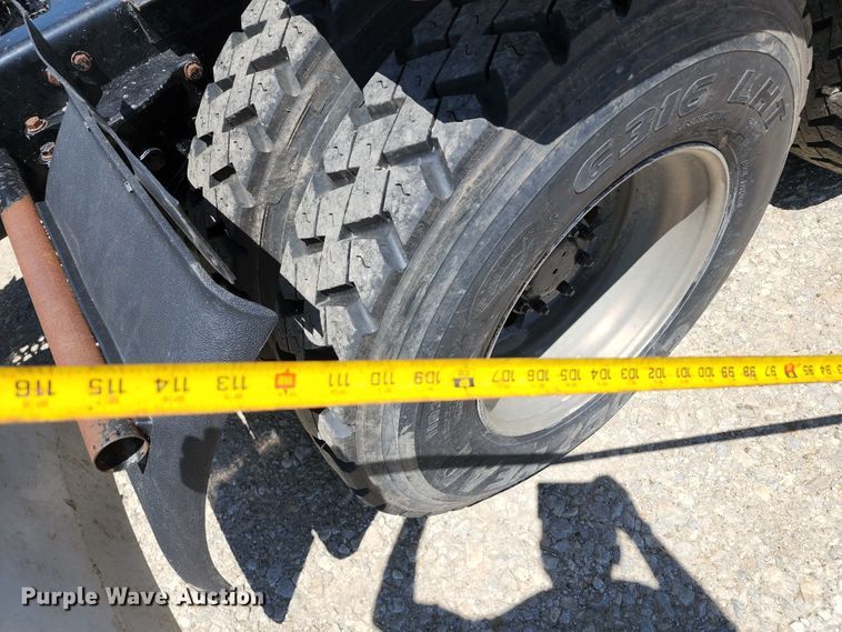 image for item KF9003 2004 Trail King TK70HT-482  equipment trailer