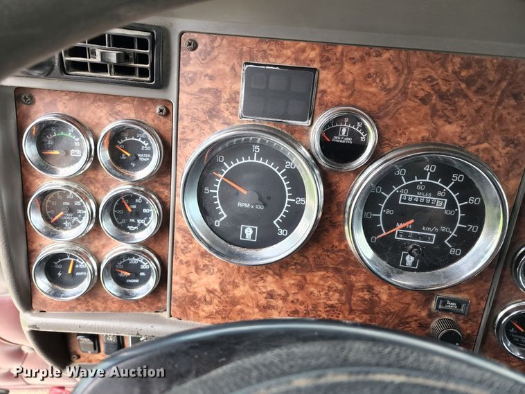 image for item KF9051 2003 Kenworth W900  semi truck