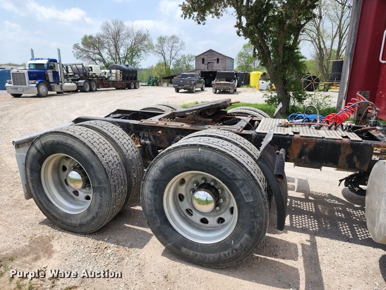 image for item KF9051 2003 Kenworth W900  semi truck