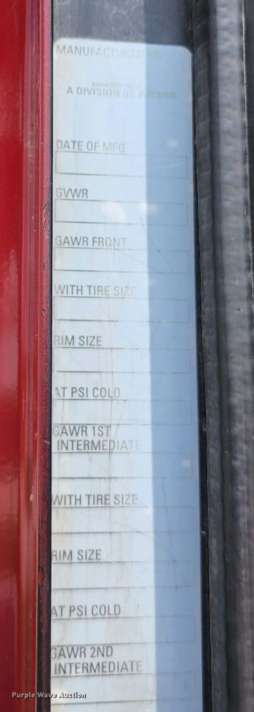 image for item KF9051 2003 Kenworth W900  semi truck