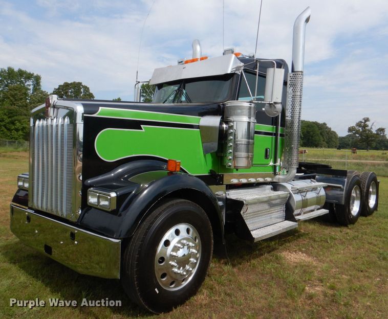 image for item KP9066 2018 Kenworth W900  semi truck