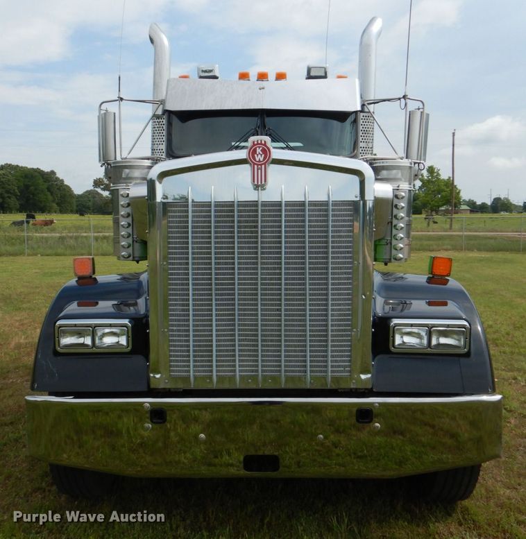 image for item KP9066 2018 Kenworth W900  semi truck