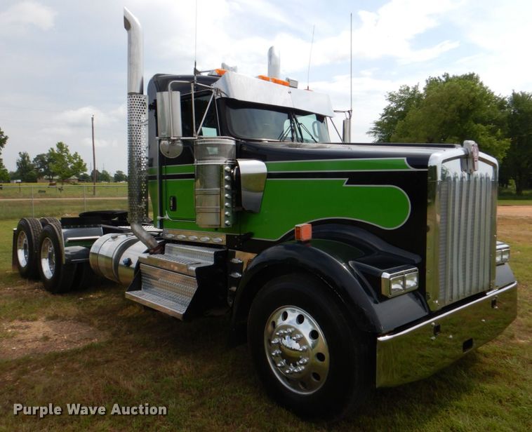 image for item KP9066 2018 Kenworth W900  semi truck