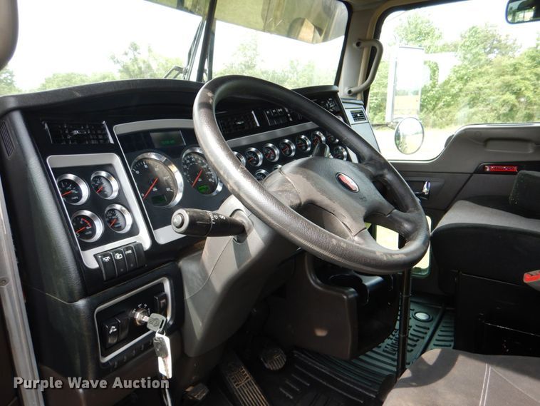 image for item KP9066 2018 Kenworth W900  semi truck