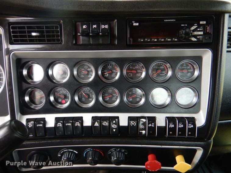 image for item KP9066 2018 Kenworth W900  semi truck