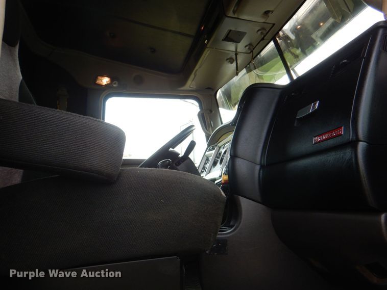 image for item KP9066 2018 Kenworth W900  semi truck