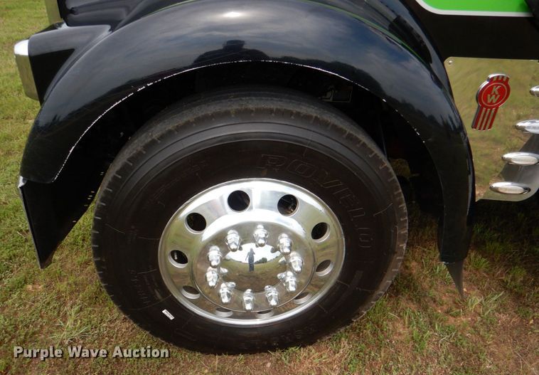 image for item KP9066 2018 Kenworth W900  semi truck