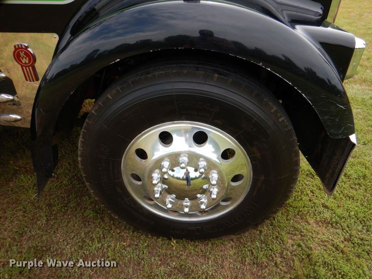 image for item KP9066 2018 Kenworth W900  semi truck