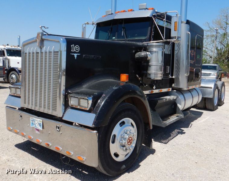 image for item KP9166 1996 Kenworth W900  semi truck