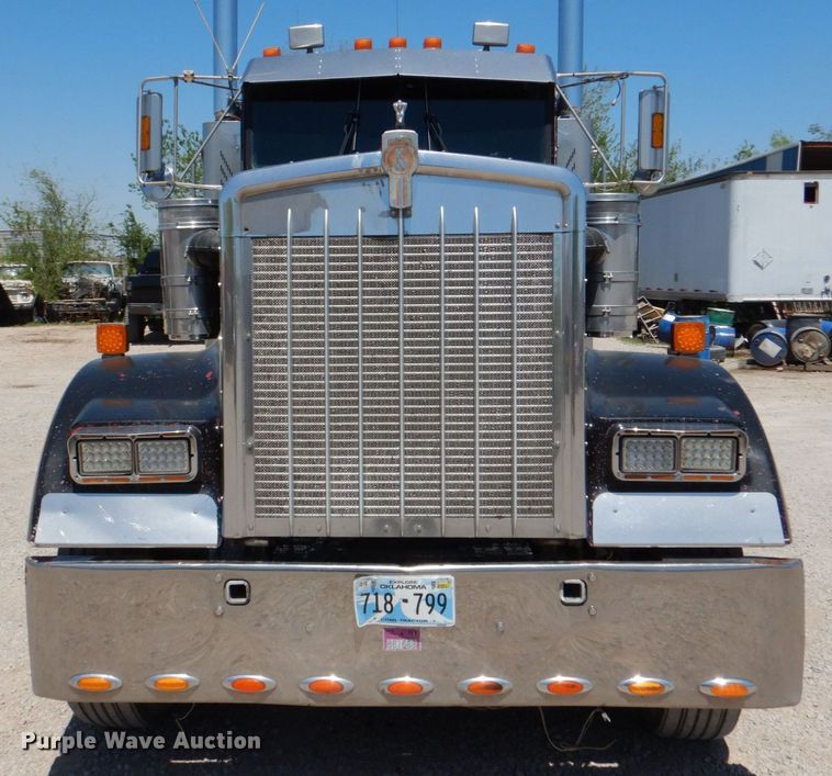 image for item KP9166 1996 Kenworth W900  semi truck