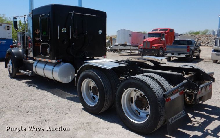 image for item KP9166 1996 Kenworth W900  semi truck