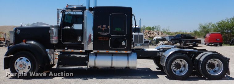 image for item KP9166 1996 Kenworth W900  semi truck