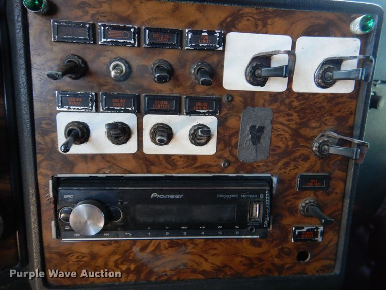 image for item KP9166 1996 Kenworth W900  semi truck