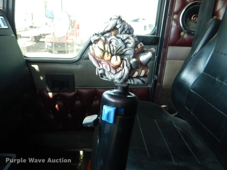 image for item KP9166 1996 Kenworth W900  semi truck