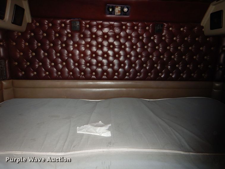 image for item KP9166 1996 Kenworth W900  semi truck