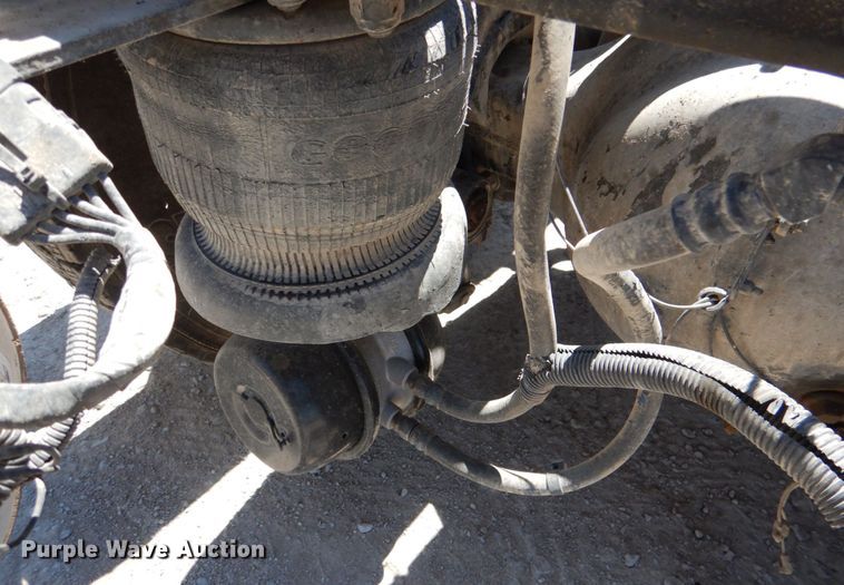 image for item KP9166 1996 Kenworth W900  semi truck