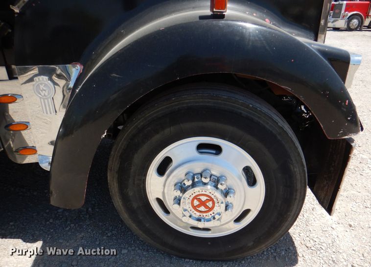 image for item KP9166 1996 Kenworth W900  semi truck