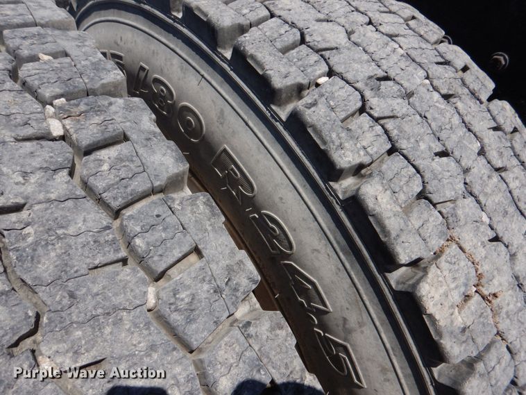 image for item KP9166 1996 Kenworth W900  semi truck