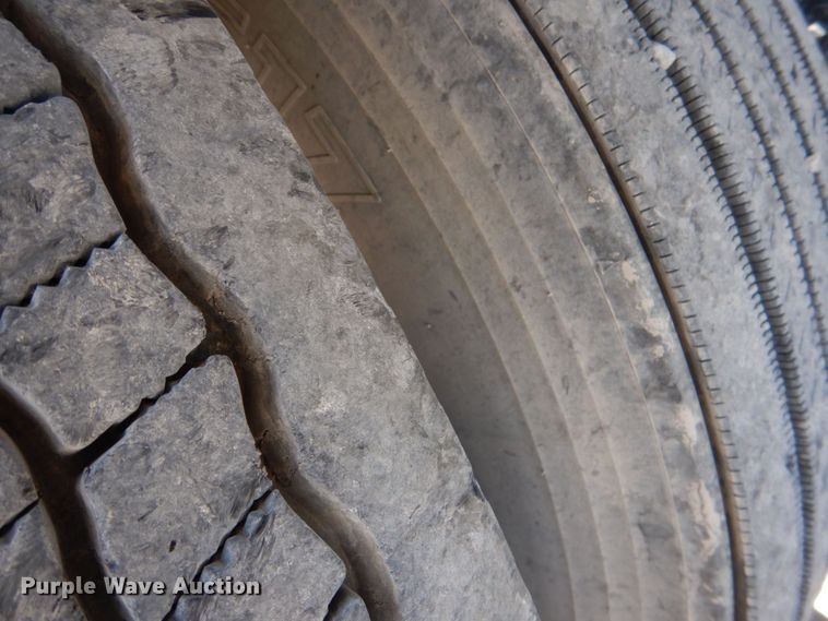 image for item KP9166 1996 Kenworth W900  semi truck