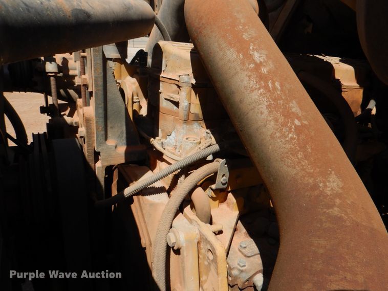 image for item KP9167 2001 Sterling AT9500  semi truck