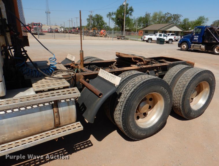 image for item KP9167 2001 Sterling AT9500  semi truck