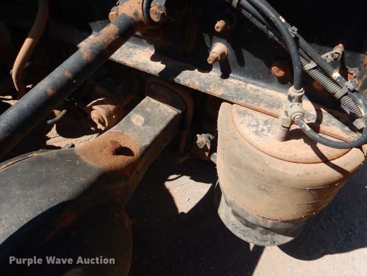 image for item KP9167 2001 Sterling AT9500  semi truck