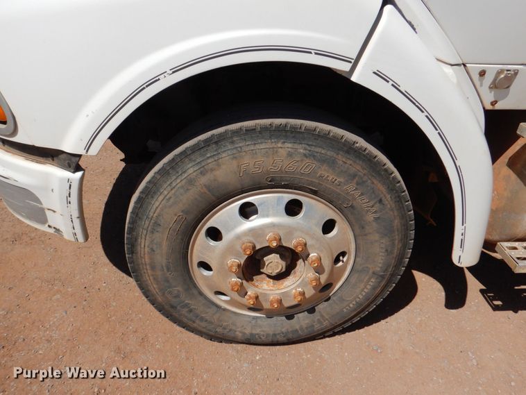 image for item KP9167 2001 Sterling AT9500  semi truck