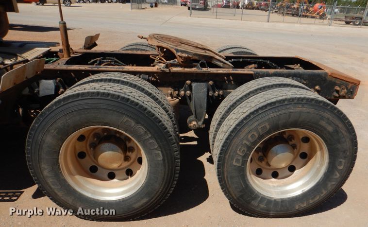 image for item KP9167 2001 Sterling AT9500  semi truck