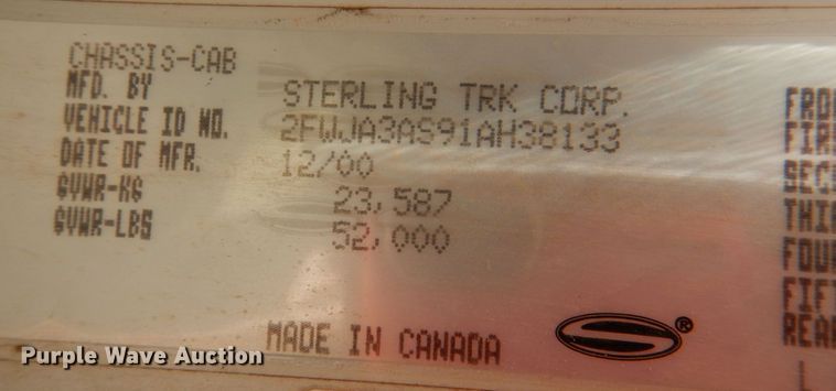 image for item KP9167 2001 Sterling AT9500  semi truck