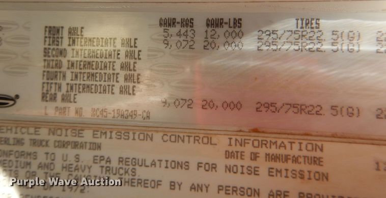 image for item KP9167 2001 Sterling AT9500  semi truck