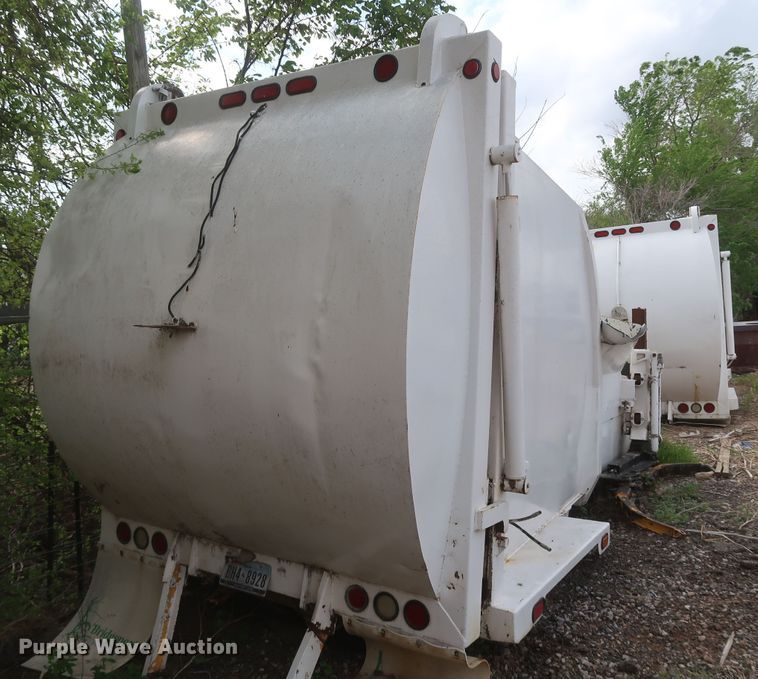 image for item KR9803 2008 Bridgeport 20 Ranger refuse truck bed