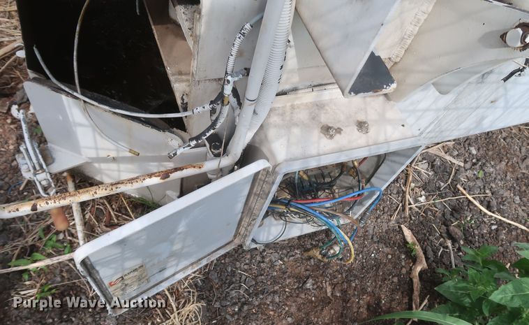 image for item KR9804 2008 Bridgeport 20 Ranger refuse truck bed