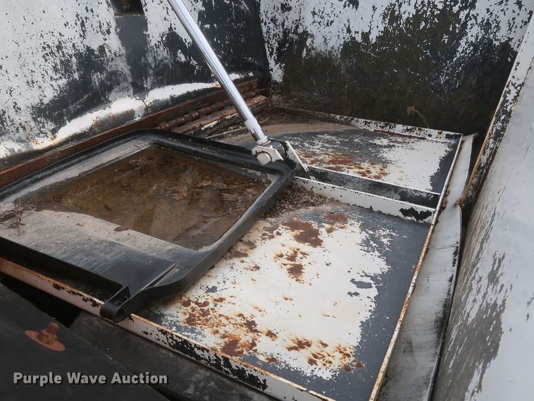 image for item KR9804 2008 Bridgeport 20 Ranger refuse truck bed