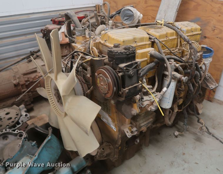 image for item KR9806 1997 Caterpillar C12  engine