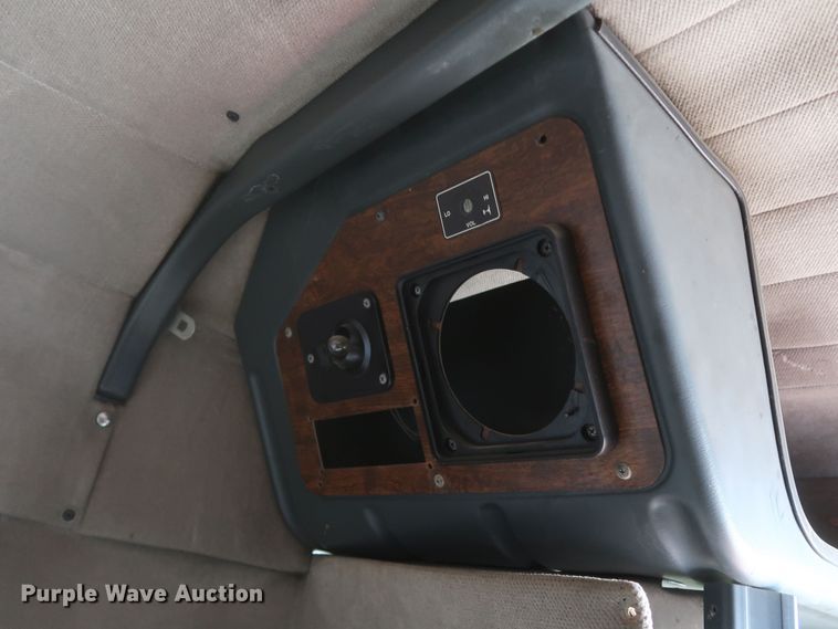 image for item KR9809 Semi truck sleeper